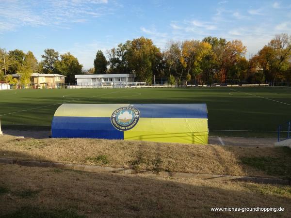 Stadion Chilanzorskoe pole  - Toshkent (Tashkent)