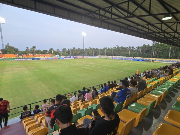 Thapluang United Janded Stadium - Tambon Thap Luang