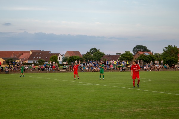 Hauff-Sportpark - Burgoberbach-Neuses