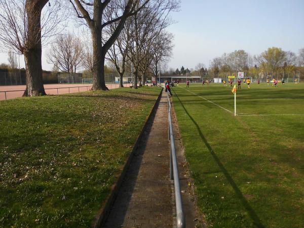 Sportplatz Westerbach - Frankfurt/Main-Rödelheim