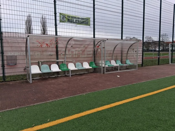 Fritz-Lesch-Sportplatz 2 - Berlin-Adlershof