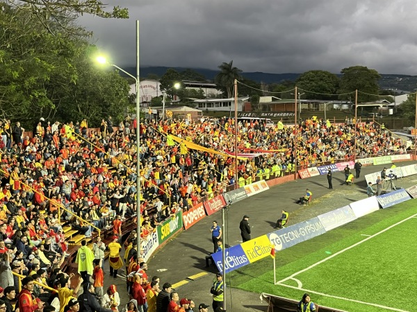 Estadio Carlos Alvarado - Santa Bárbara