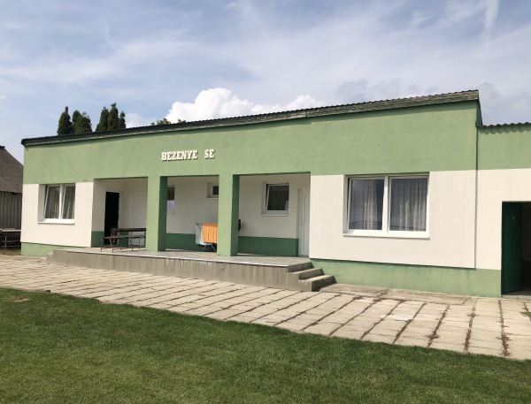 Bezenyei Sportpálya - Bezenye