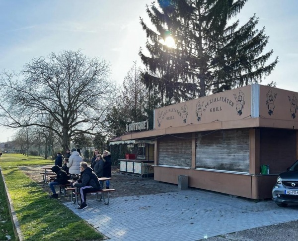 Sportanlage Am Holzhof - Worms-Neuhausen