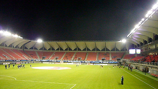 Estadio Bicentenario Municipal Nelson Oyarzún - Chillán