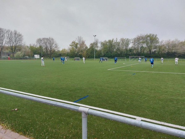 Sportanlage Erlenwiesen Platz 2 - Weinheim/Bergstraße-Sulzbach