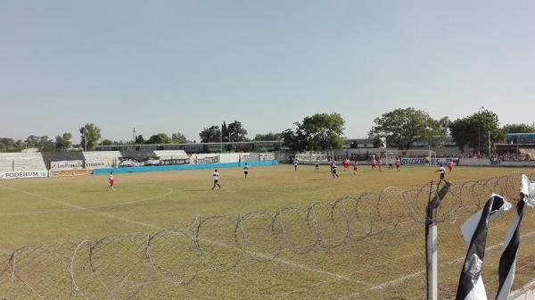 Estadio Rodolfo Vicente Capocasa - Claypole, BA