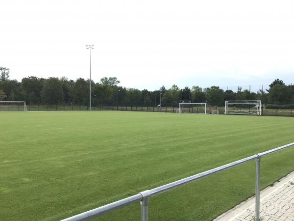 FC Bayern Campus Platz 4 - München-Neuherberg