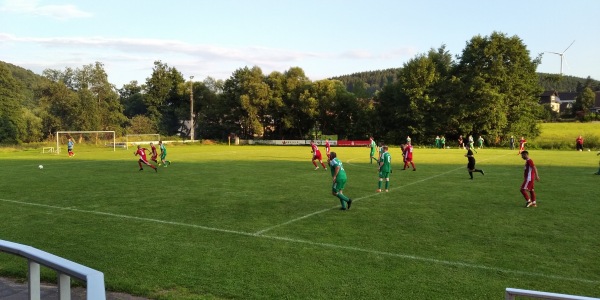 Sportplatz Pferdsweide - Niederhambach