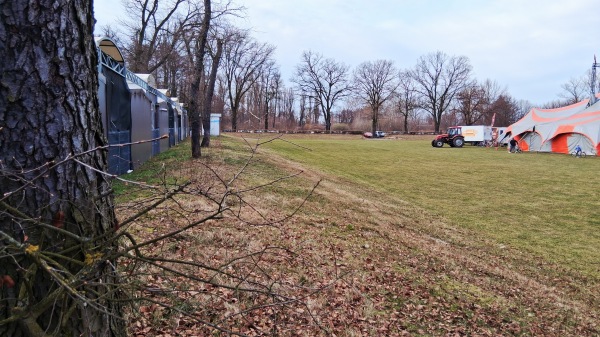 Stadion SOSiR w Słubice Boisko obok 4 - Slubice
