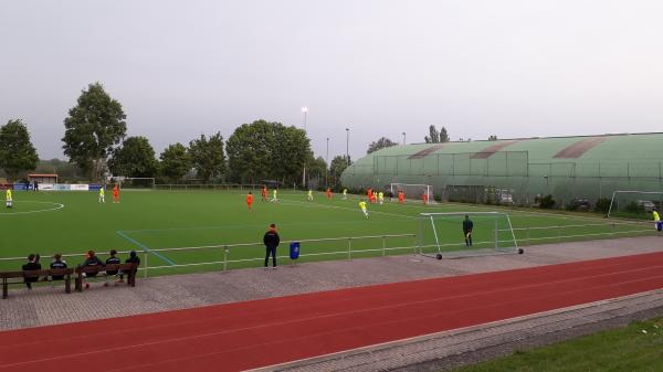 Sportplatz Oppelner Straße - Wiesbaden-Nordenstadt