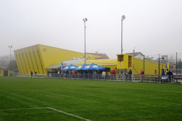 Hřiště TJ Sokol Lhota - Plzeň 10-Lhota