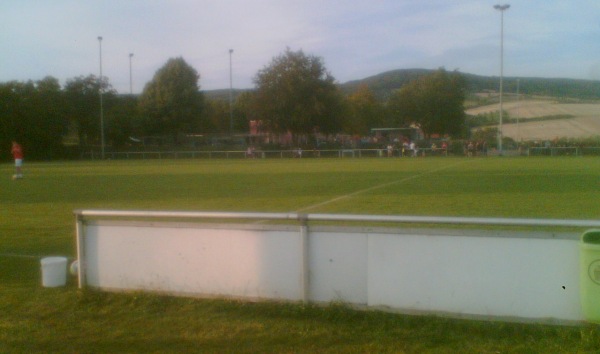 Sportplatz an der Sporthalle - Salzhemmendorf-Wallensen