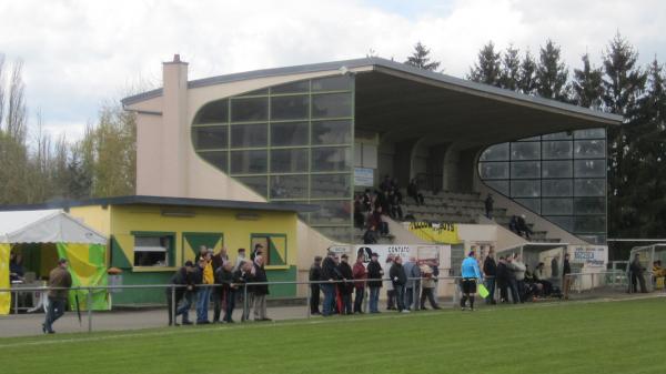 Stade Rue Denis Netgen - Schëffleng (Schifflange)