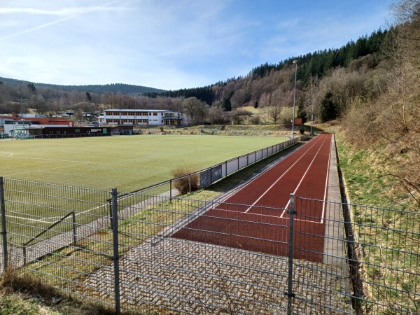 Sportplatz am Berg - Schmitten/Hochtaunus-Niederreifenberg
