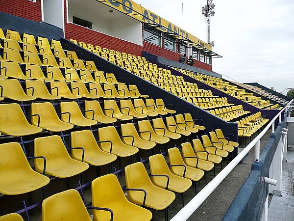 Estadio Don León Kolbowski - Buenos Aires, BA