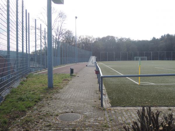 Sportplatz Am Heideborn - Niedernhausen-Niederseelbach