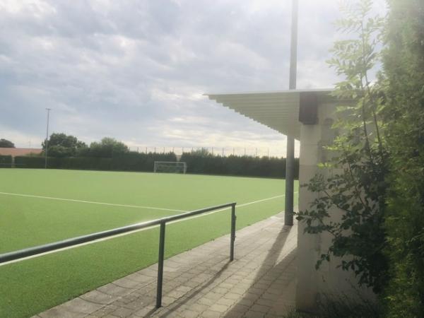 Husarenstadion Nebenplatz - Ense-Bremen