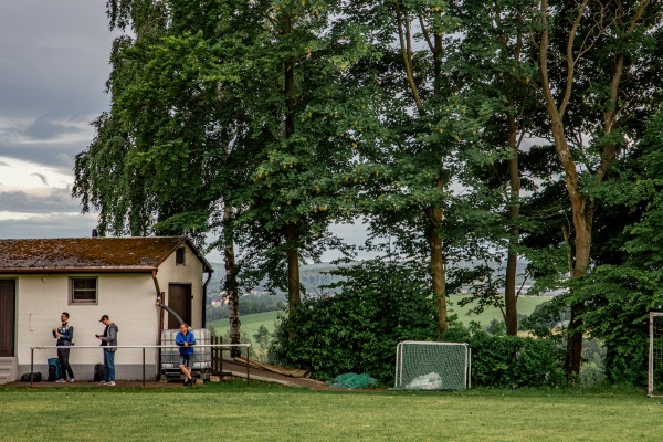 Sportplatz an der Floßmühler Höh' - Grünhainichen-Borstendorf