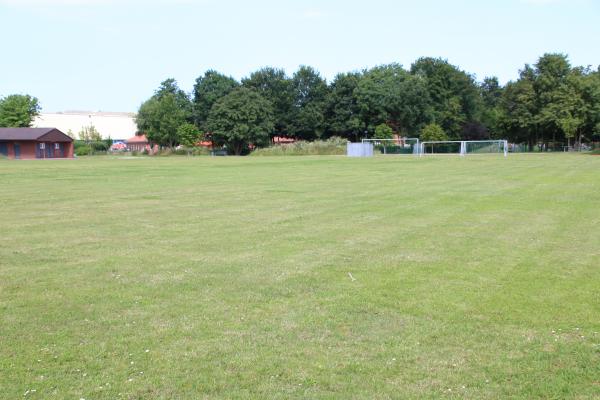 Schulsportplatz - Großheide