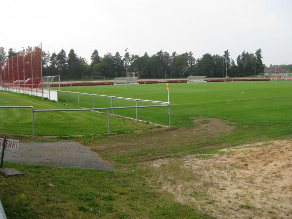 Max-Morlock-Platz Valznerweiher - Nürnberg-Zerzabelshof