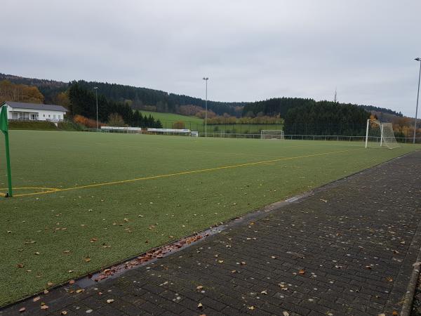 Sportplatz Oberveischede - Olpe-Oberveischede