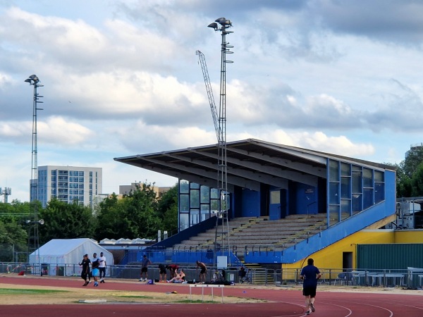 Mile End Stadium - London-Mile End, Greater London