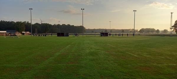 Holtens Sportplatz D - Halvesbostel