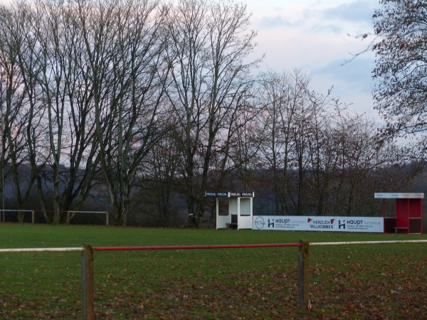 Sportplatz auf dem Hainberg - Rabenau/Hessen-Odenheim/Lumda