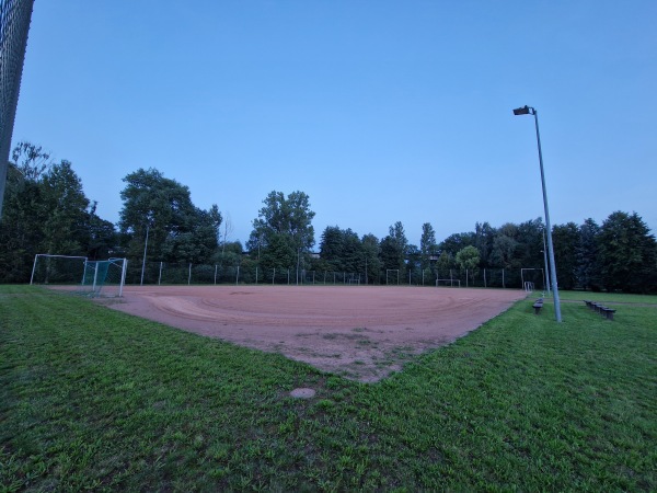 Sportplatz Döbelner Straße - Jahnatal-Ostrau