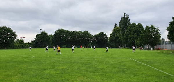 Bahnsportplatz 3 - München-Neuaubing