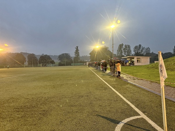 Sportzentrum am Heuerwerth Platz 2 - Ense-Niederense
