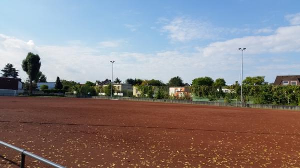 Sportplatz Am Damm - Köln-Weiß