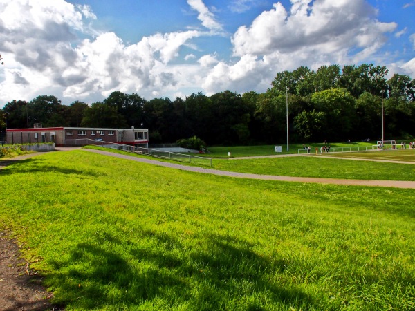 Volksparkstadion Nebenplatz 1 - Duisburg-Rheinhausen