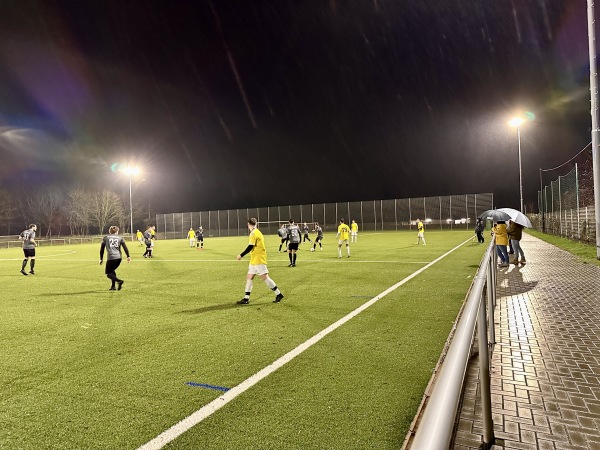 Hennes-Jeschke-Sportanlage Platz 2 - Duisburg-Marxloh