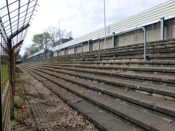 Seppl-Herberger-Stadion am Alsenweg - Mannheim-Waldhof