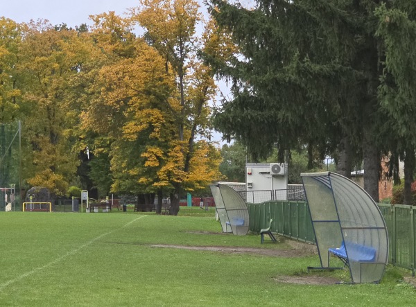 Stadion Miejski w Chojnowie obok - Chojnów
