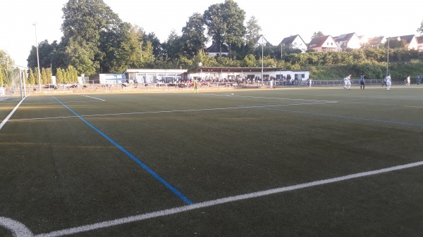 Sportplatz Sachsenkreuz - Schiffweiler-Heiligenwald