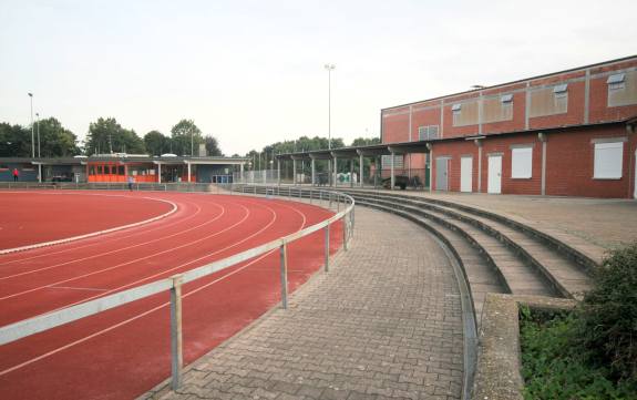 Sportzentrum Anton-Dey-Straße - Mühlheim/Main