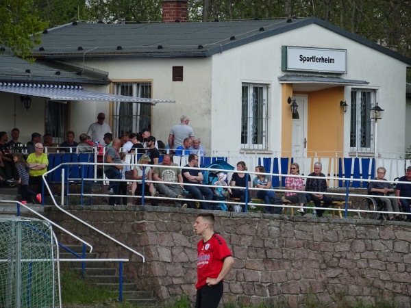 Sportplatz am Waldbad - Glaubitz