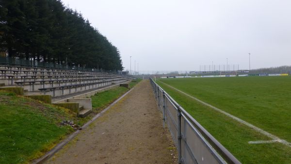 Ernst-Wagener-Stadion - Steinburg-Eichede