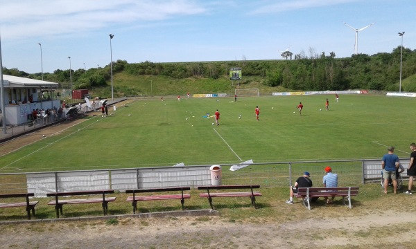 Uwe-Becker-Stadion - Worms-Pfeddersheim