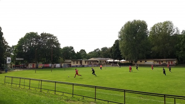 Sportanlage am Schwimmbad Maaraue - Mainz-Kostheim