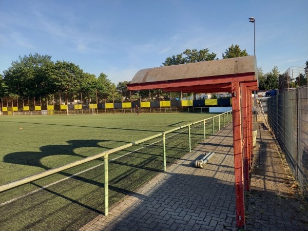 Containerbau MIRO Sportarena Platz 2 - Duisburg-Obermarxloh