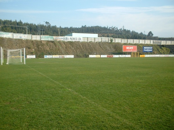Estádio do Laranjal - São Pedro da Cova