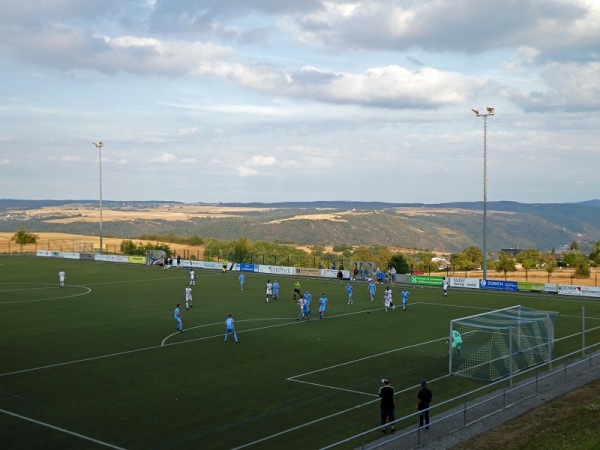 Sportplatz Niederburg - Niederburg