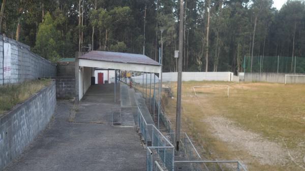Campo de Fútbol O Cruceiro - Dorron, Galicia