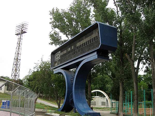 Stadioni Poladi - Rustavi