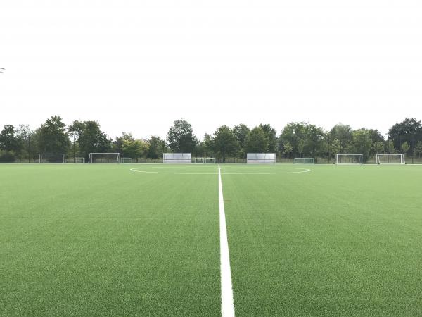 FC Bayern Campus Platz 5 - München-Neuherberg