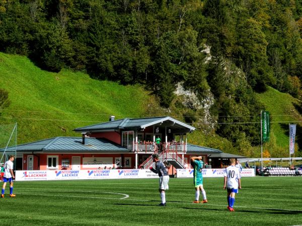 Wasserfallstadion - Hüttschlag